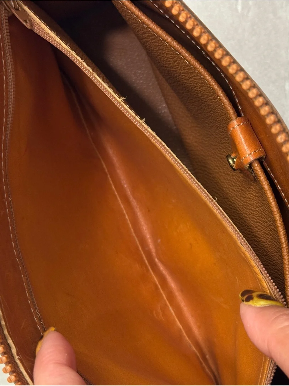 Dooney & Bourke Cream and Brown Leather Crossbody Shoulder Bag